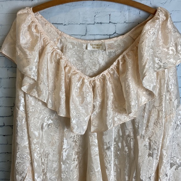VICTORIA'S SECRET Vintage Gold Label Ivory Babydoll Satin Gown M/L Sexy Ruffles - Picture 13 of 16